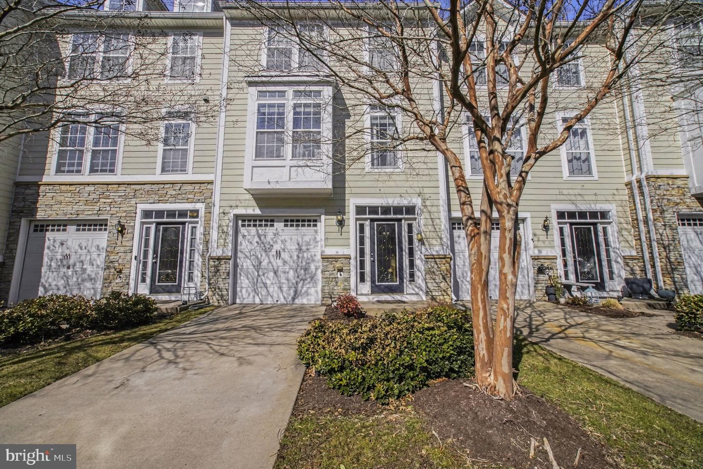 307 Monroe Point Dr, Colonial Beach