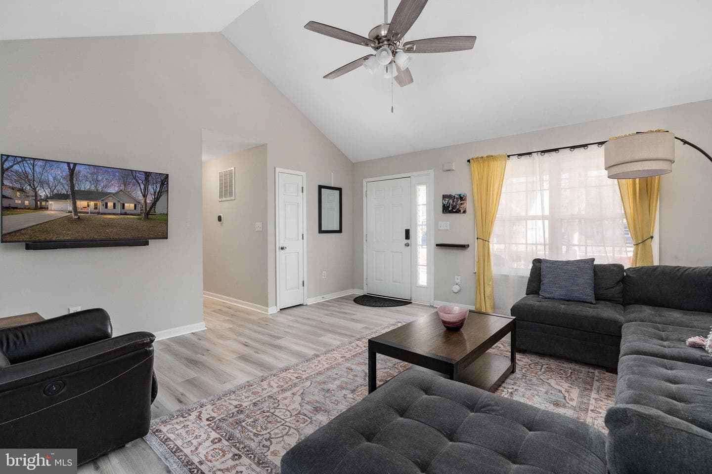 219 Santa Maria Avenue photo 8