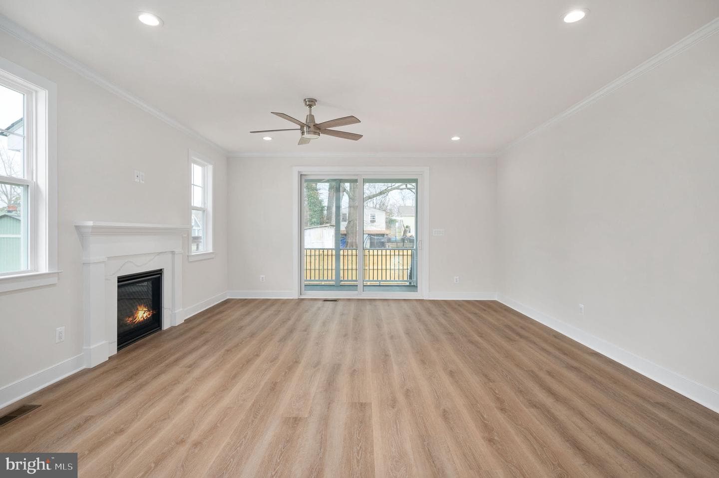 709 Garfield Avenue photo 24