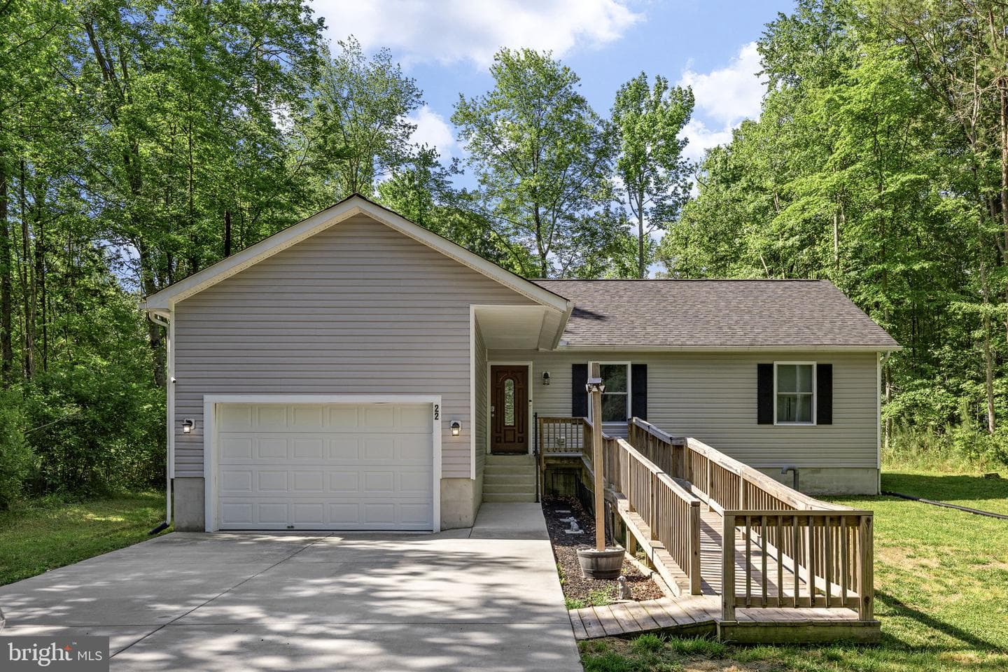 22 Pinewood Lane photo 3