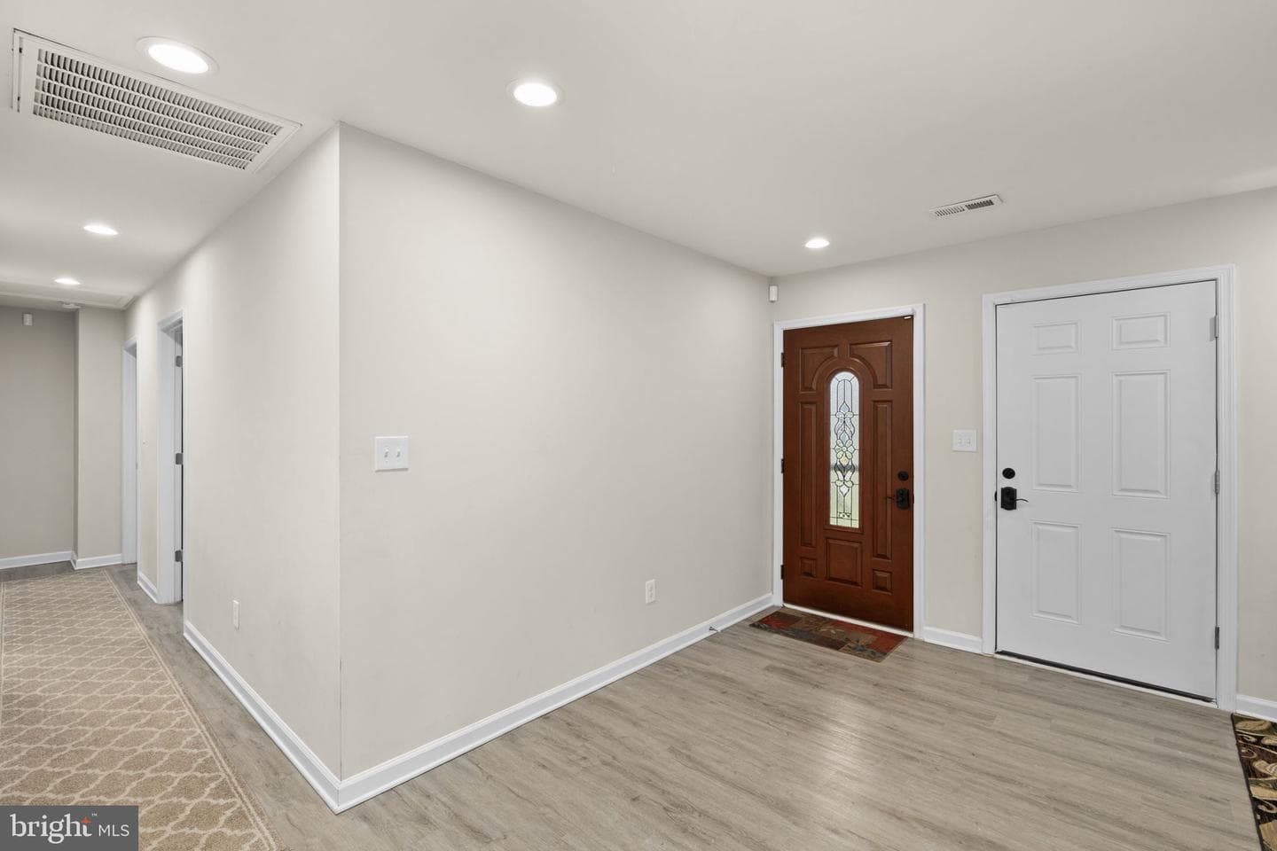84 Pinewood Ln. photo 4