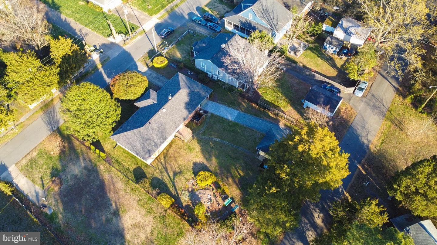 946 Bryant Avenue photo 38