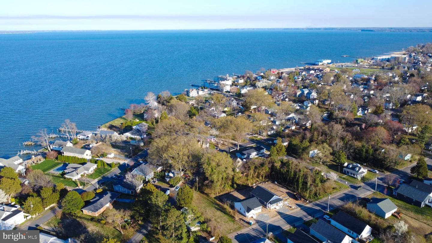 946 Bryant Avenue photo 40