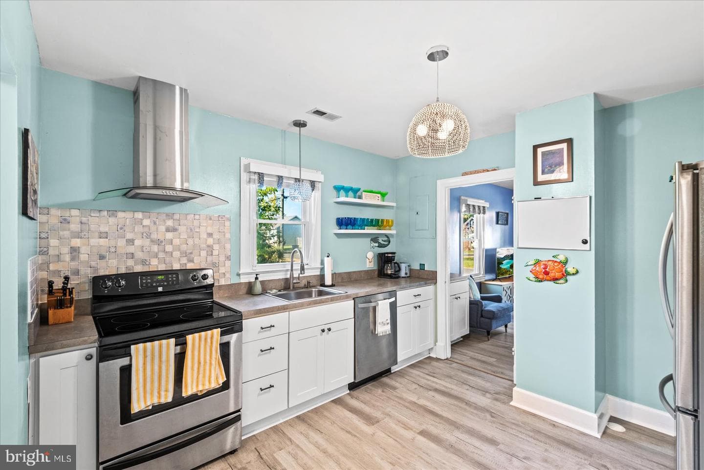109 Bancroft Avenue photo 8
