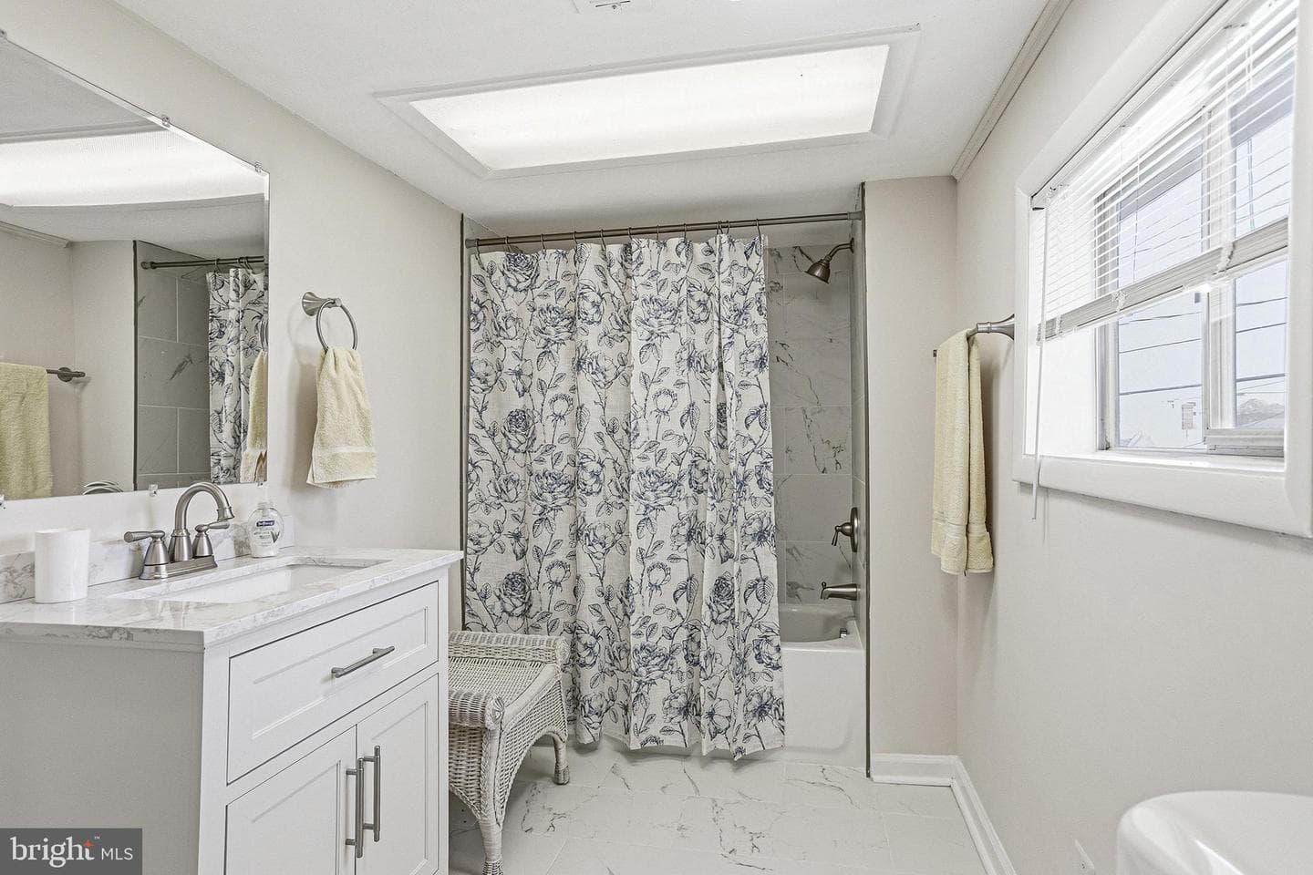 31 Bancroft Avenue photo 32