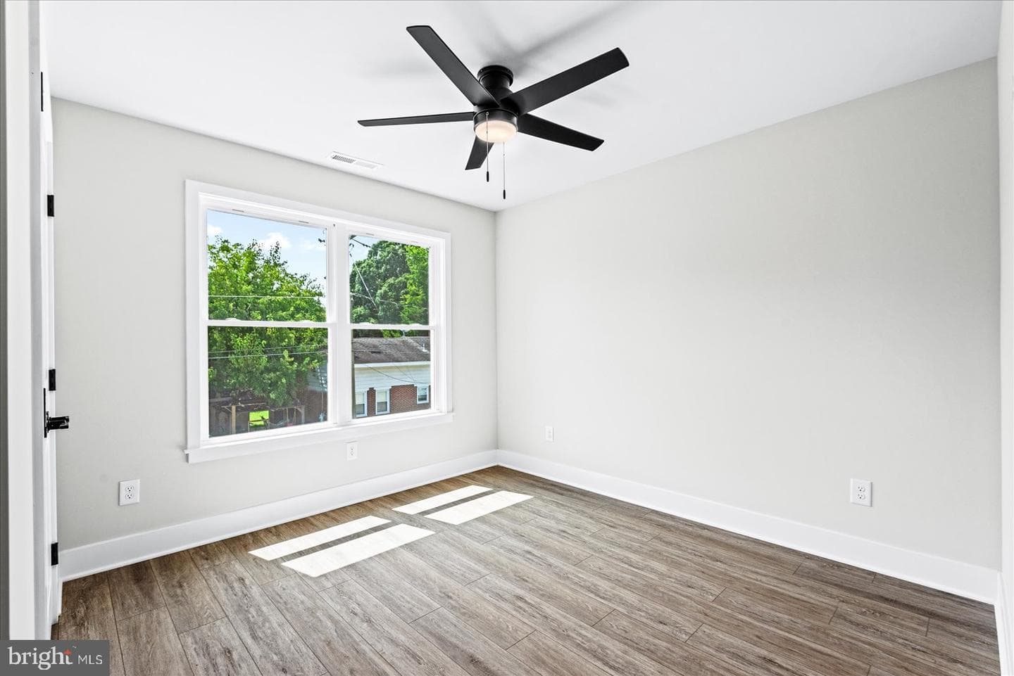 700 Taggart Street photo 35