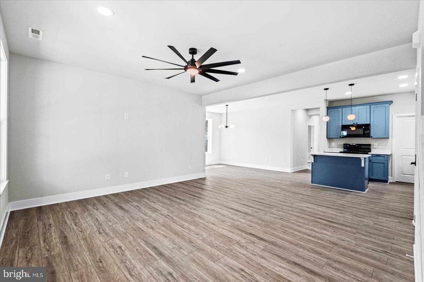 700 Taggart Street photo 9