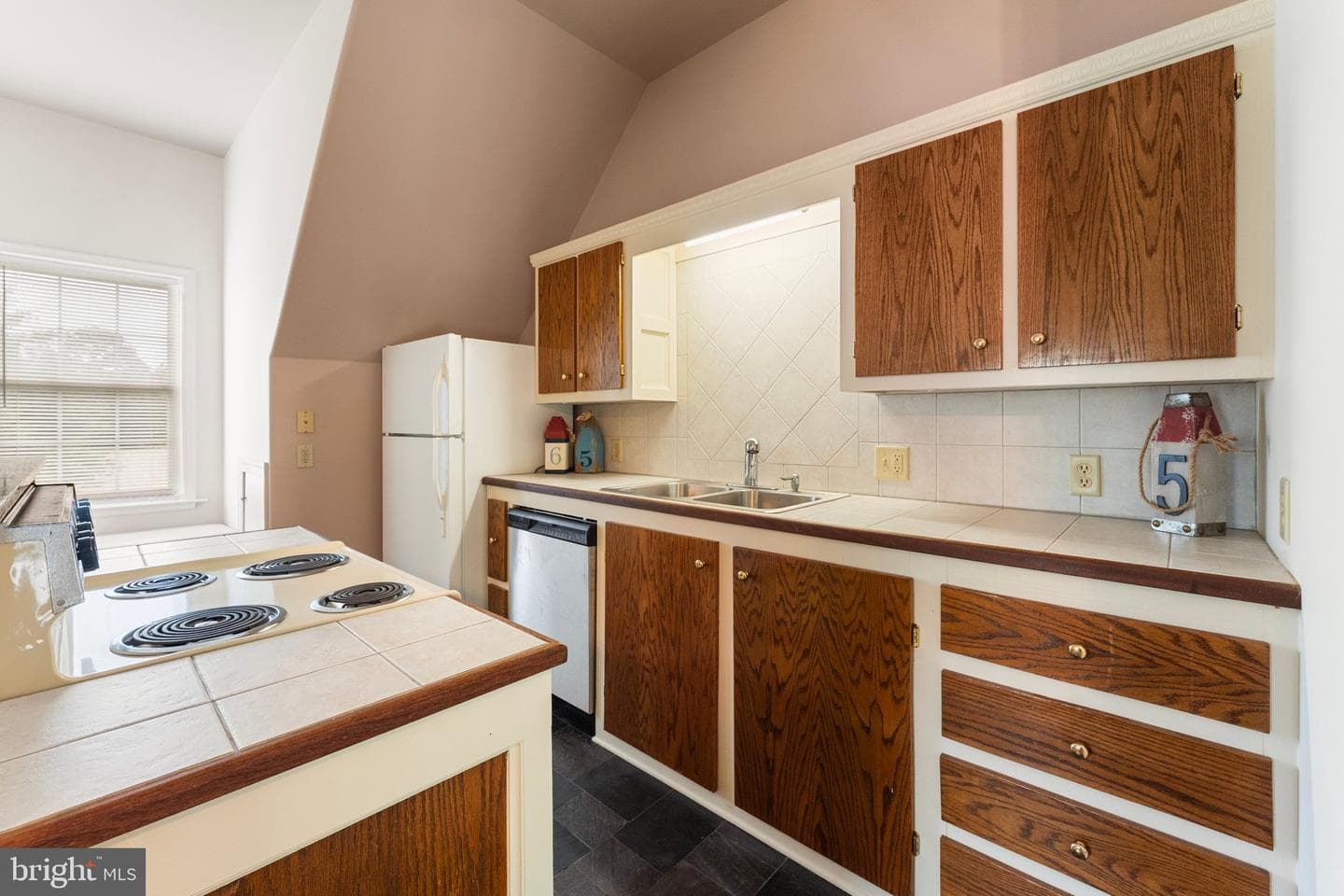 367 Edgewater Lane photo 48