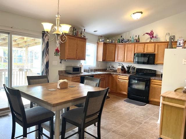 245 Fort King Drive photo 10