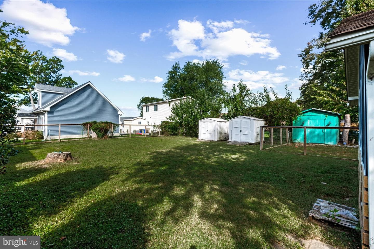 1109 Bancroft Avenue photo 35