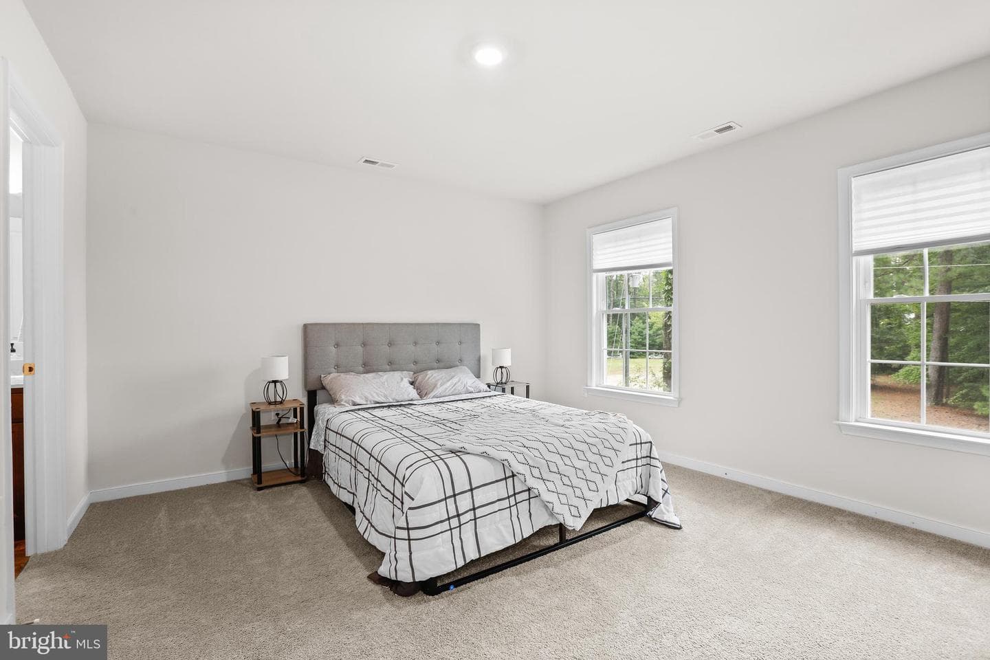 662 N Glebe Road photo 15