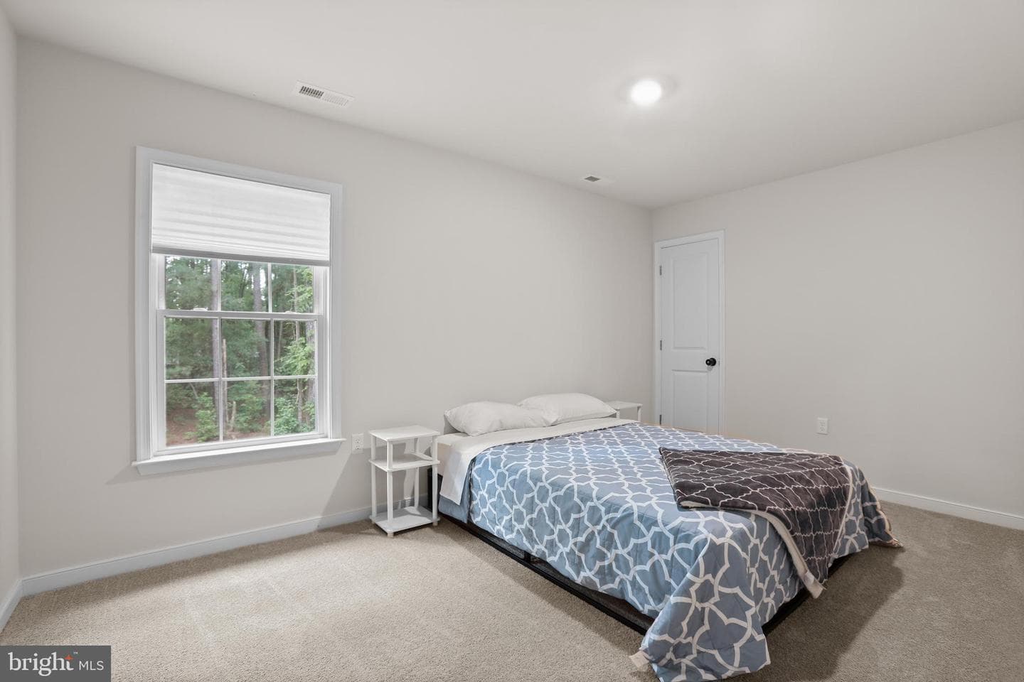 662 N Glebe Road photo 17