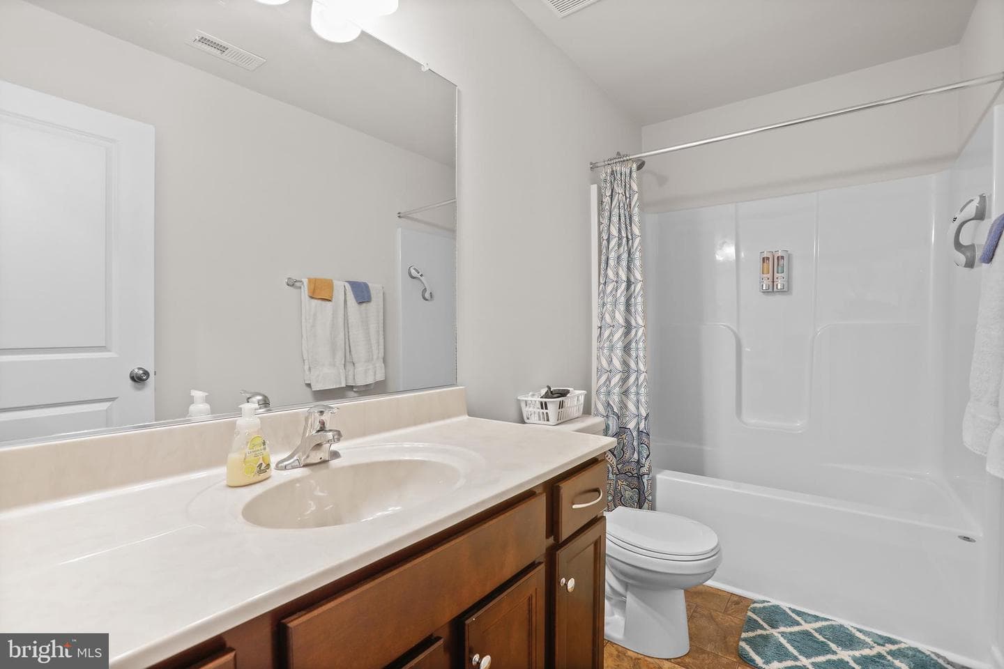 662 N Glebe Road photo 18