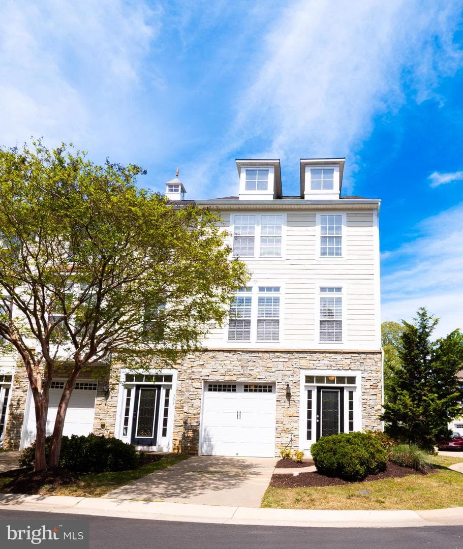 301 Monroe Point Drive, Colonial Beach