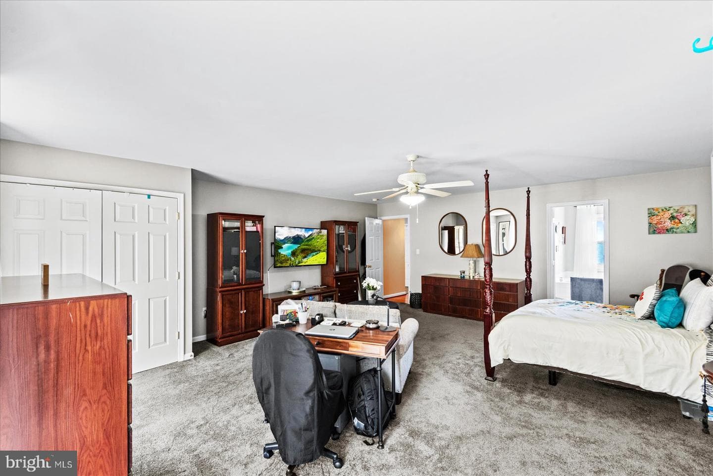 259 Monument Drive photo 31