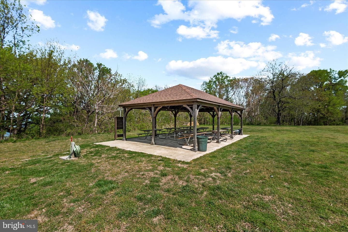 259 Monument Drive photo 81