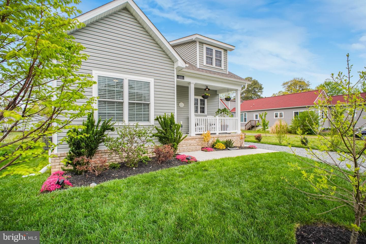 1111 Lossing Avenue photo 4