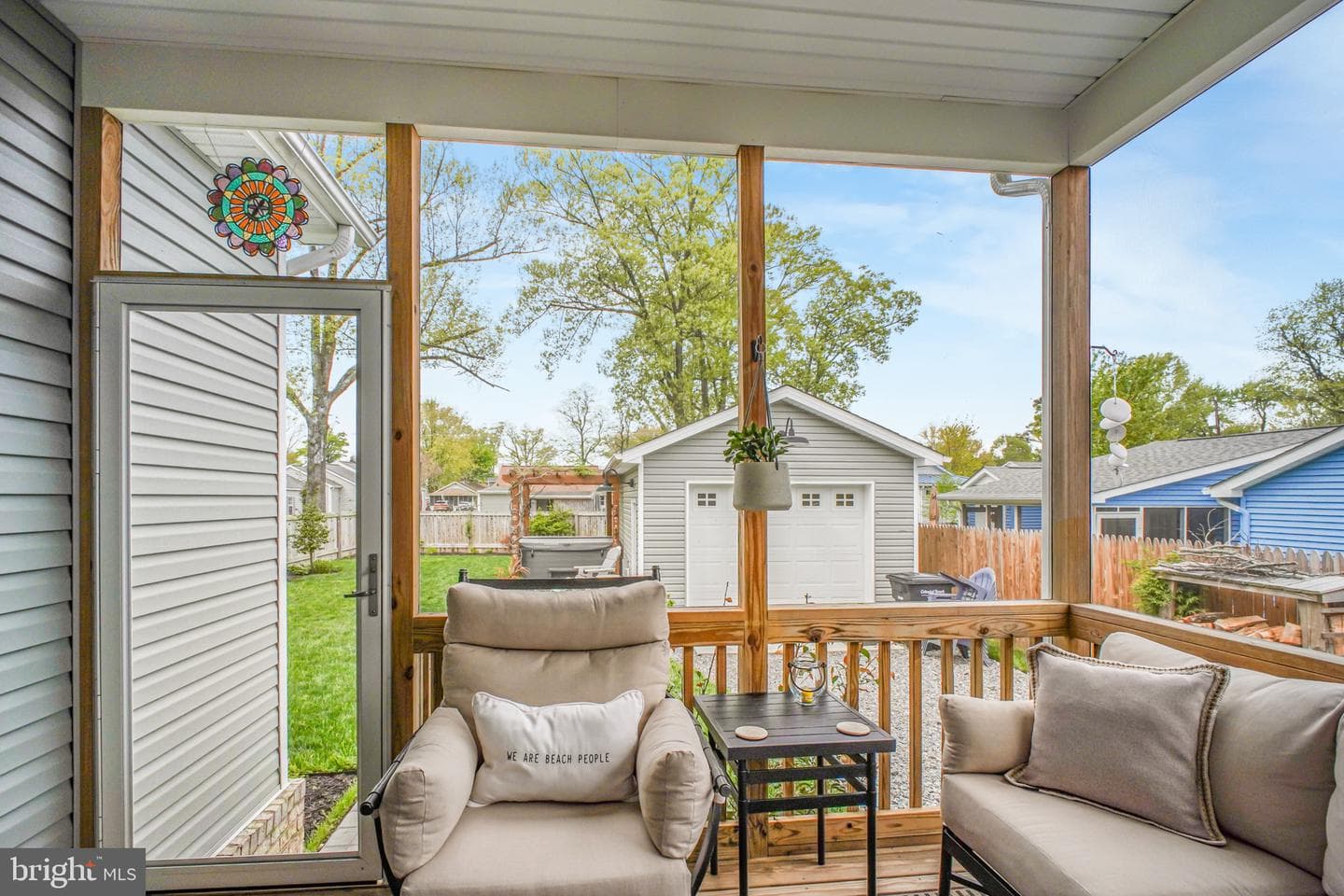 1111 Lossing Avenue photo 42