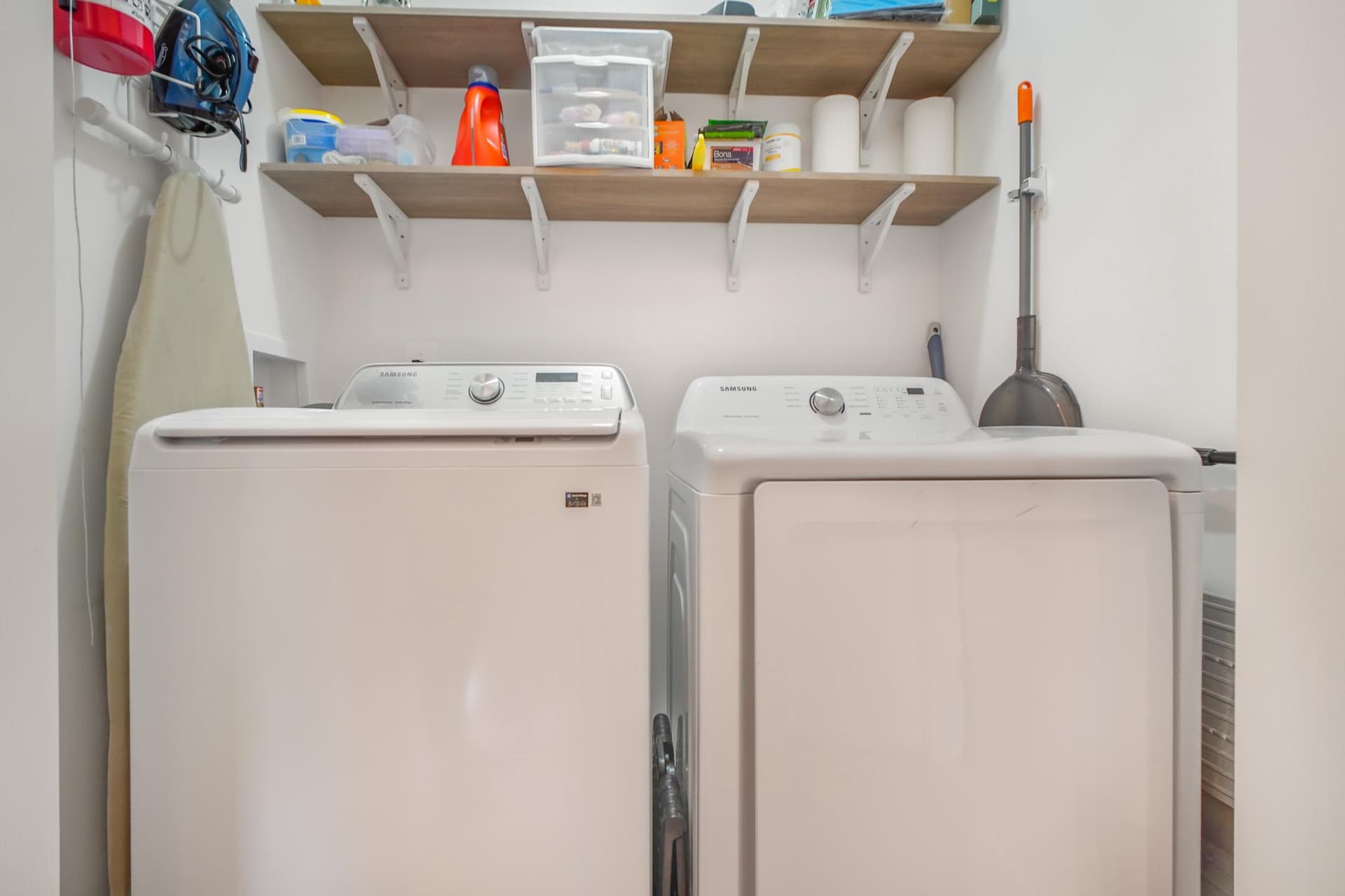 1111 Lossing Avenue photo 46
