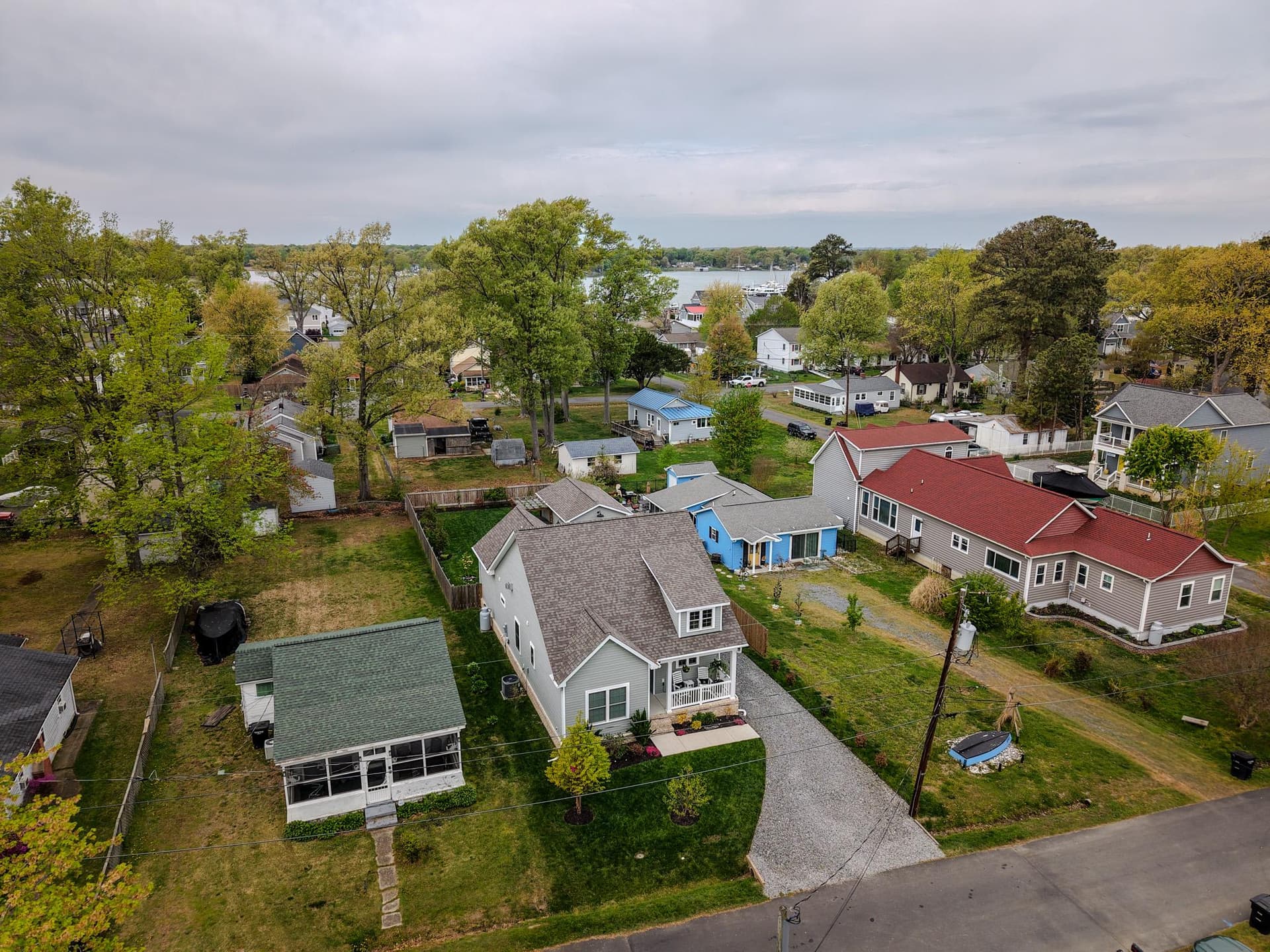1111 Lossing Avenue photo 53