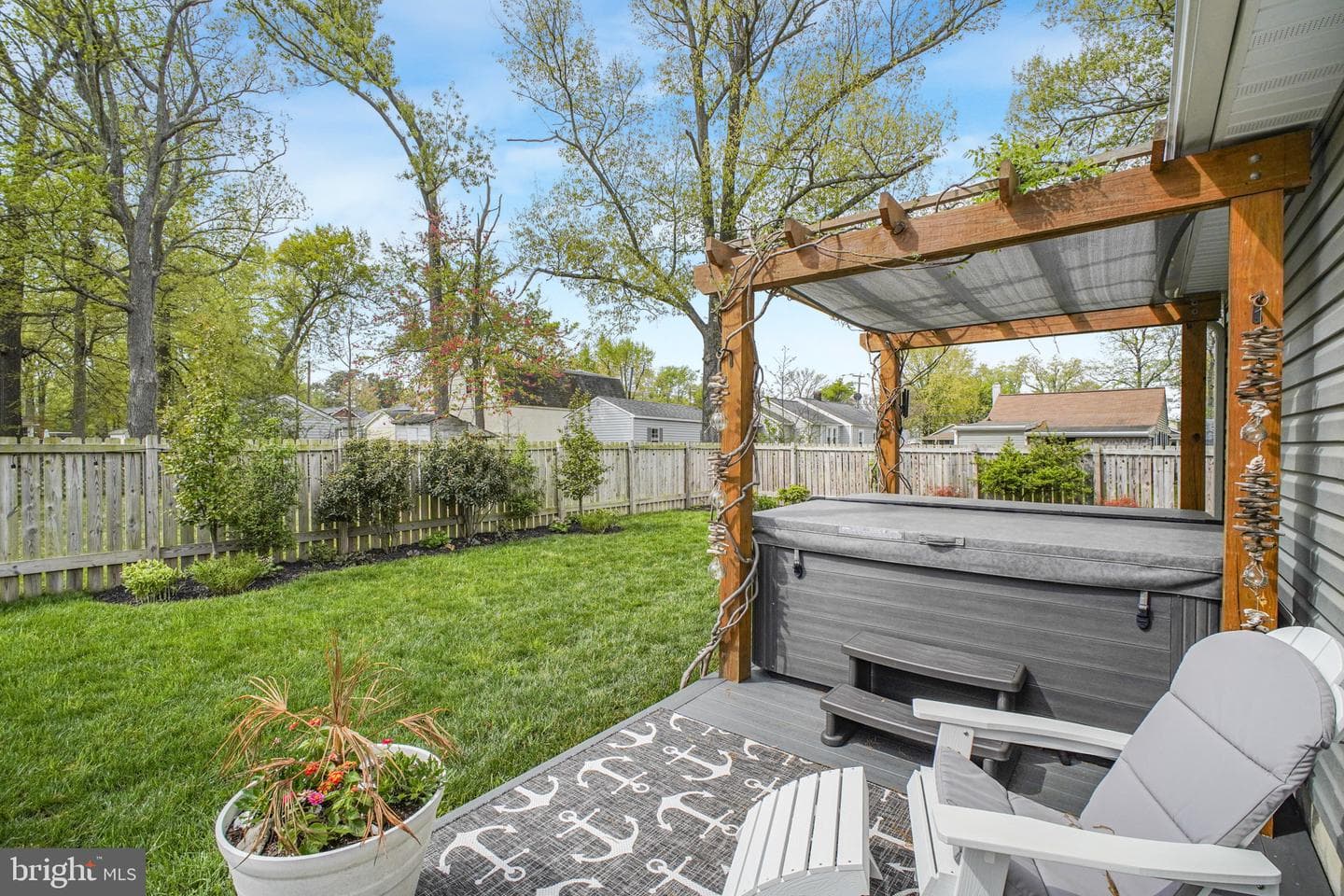 1111 Lossing Avenue photo 9