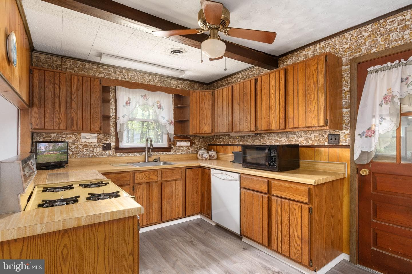 314 Lake Drive photo 50