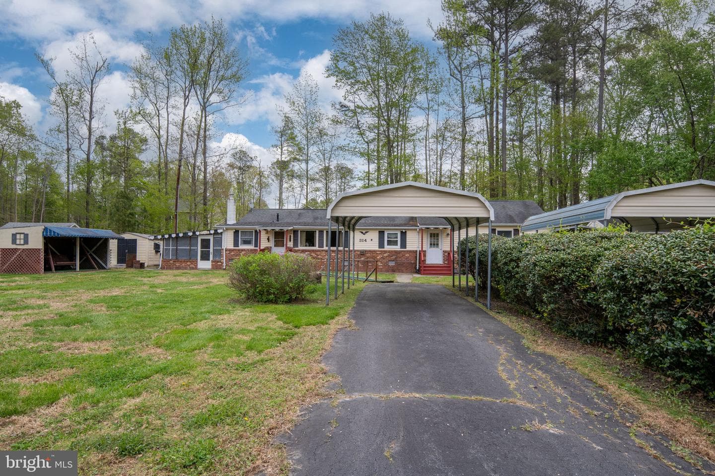 314 Lake Drive photo 8
