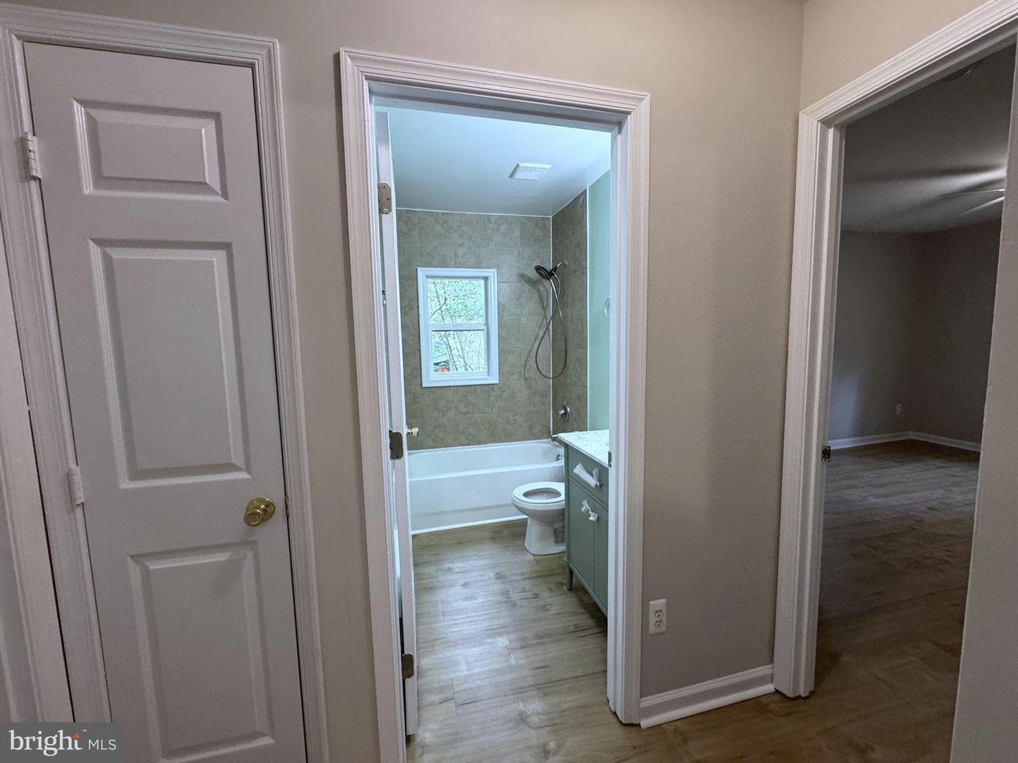 1605 Lakeview Drive photo 12