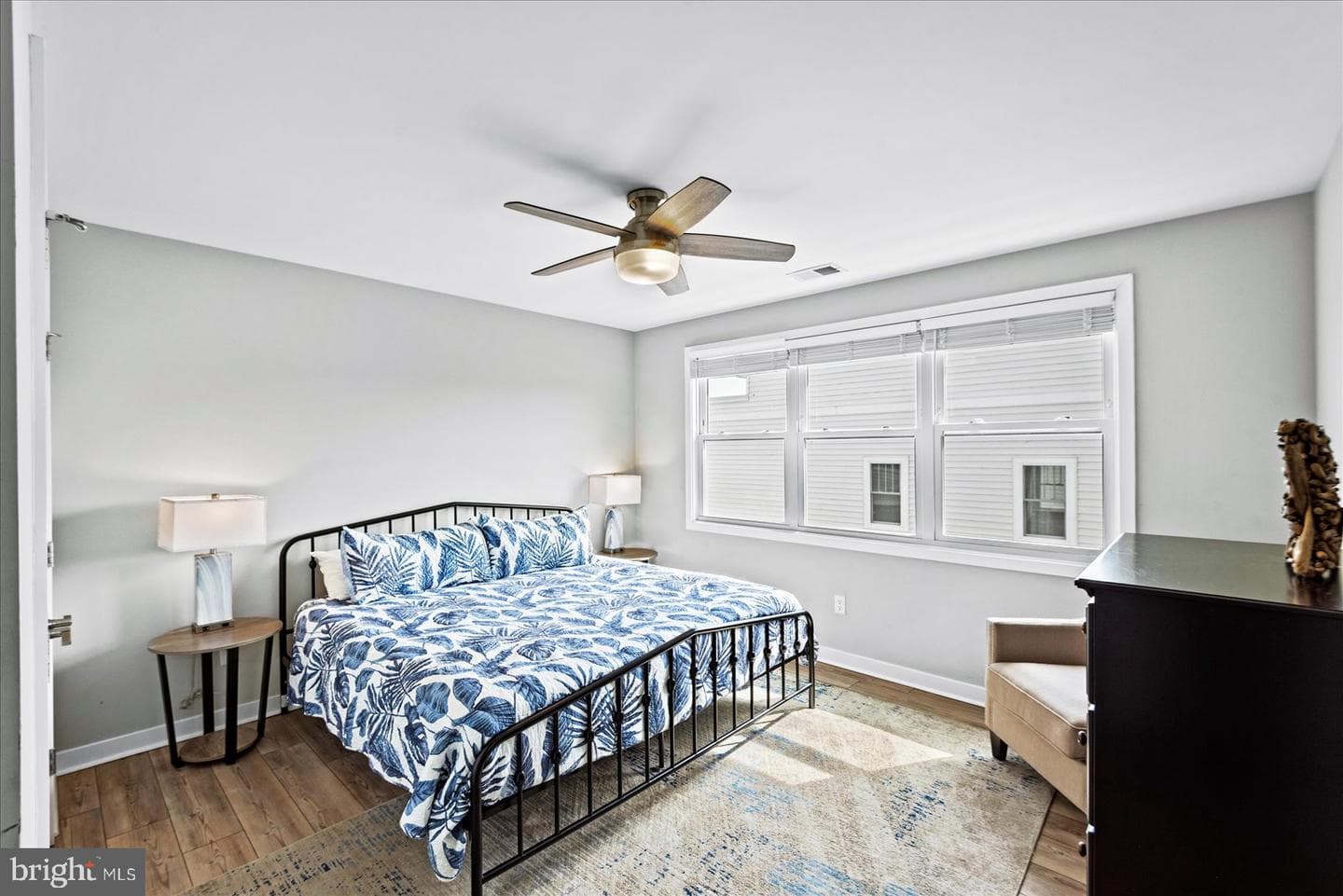 300 Douglas Avenue photo 19
