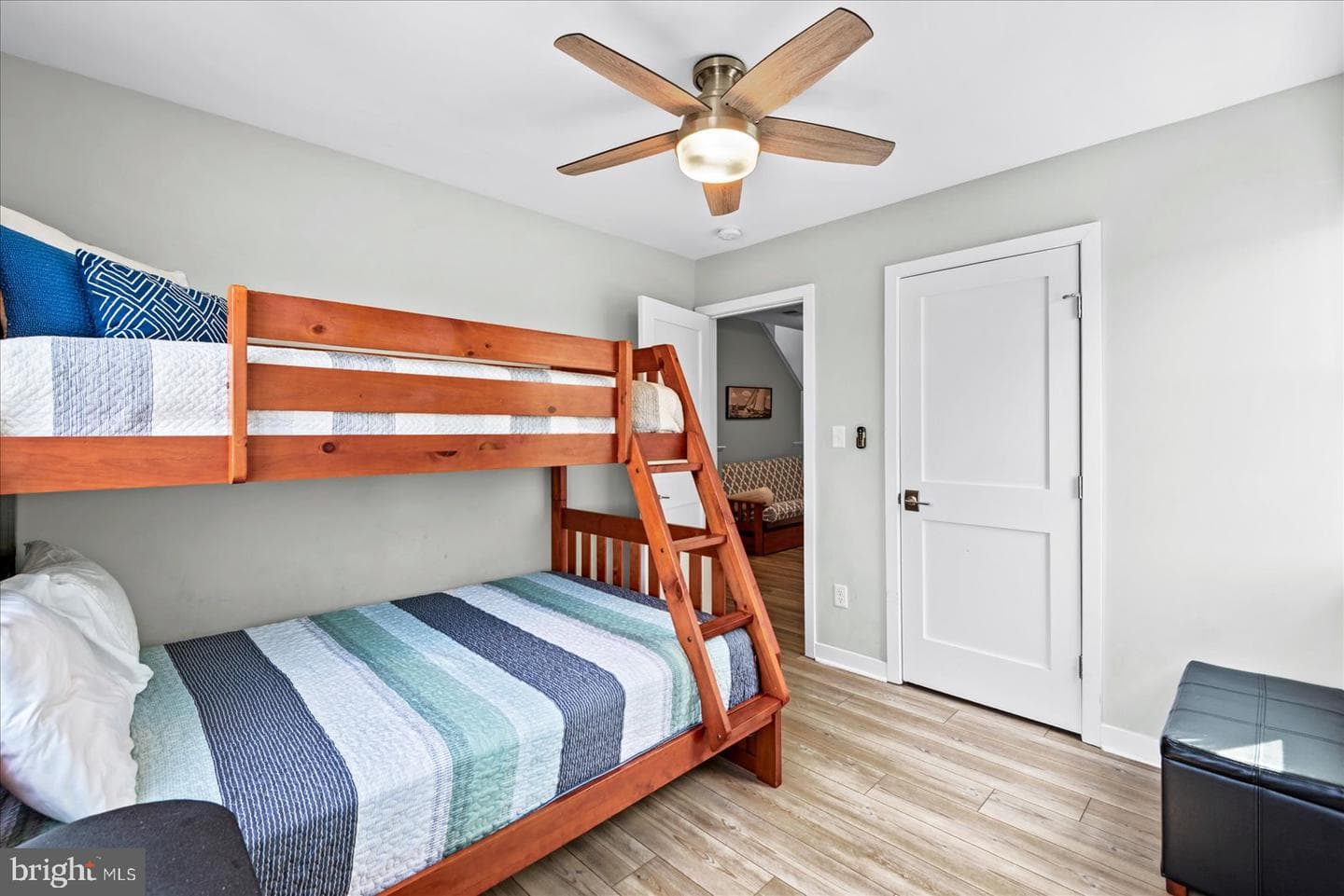 300 Douglas Avenue photo 24