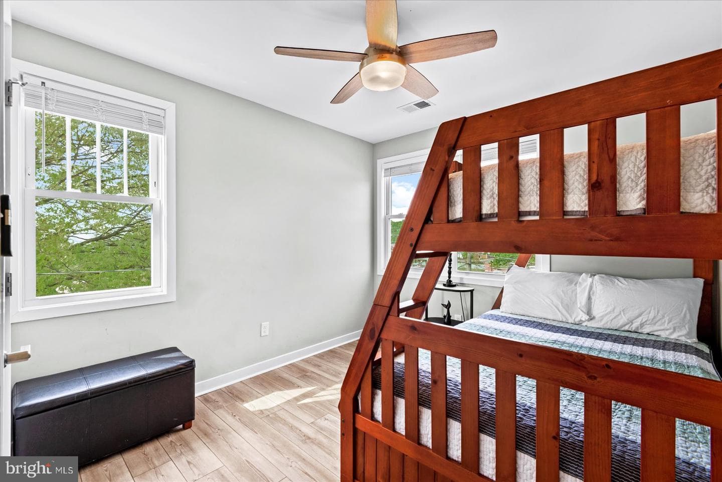 300 Douglas Avenue photo 25