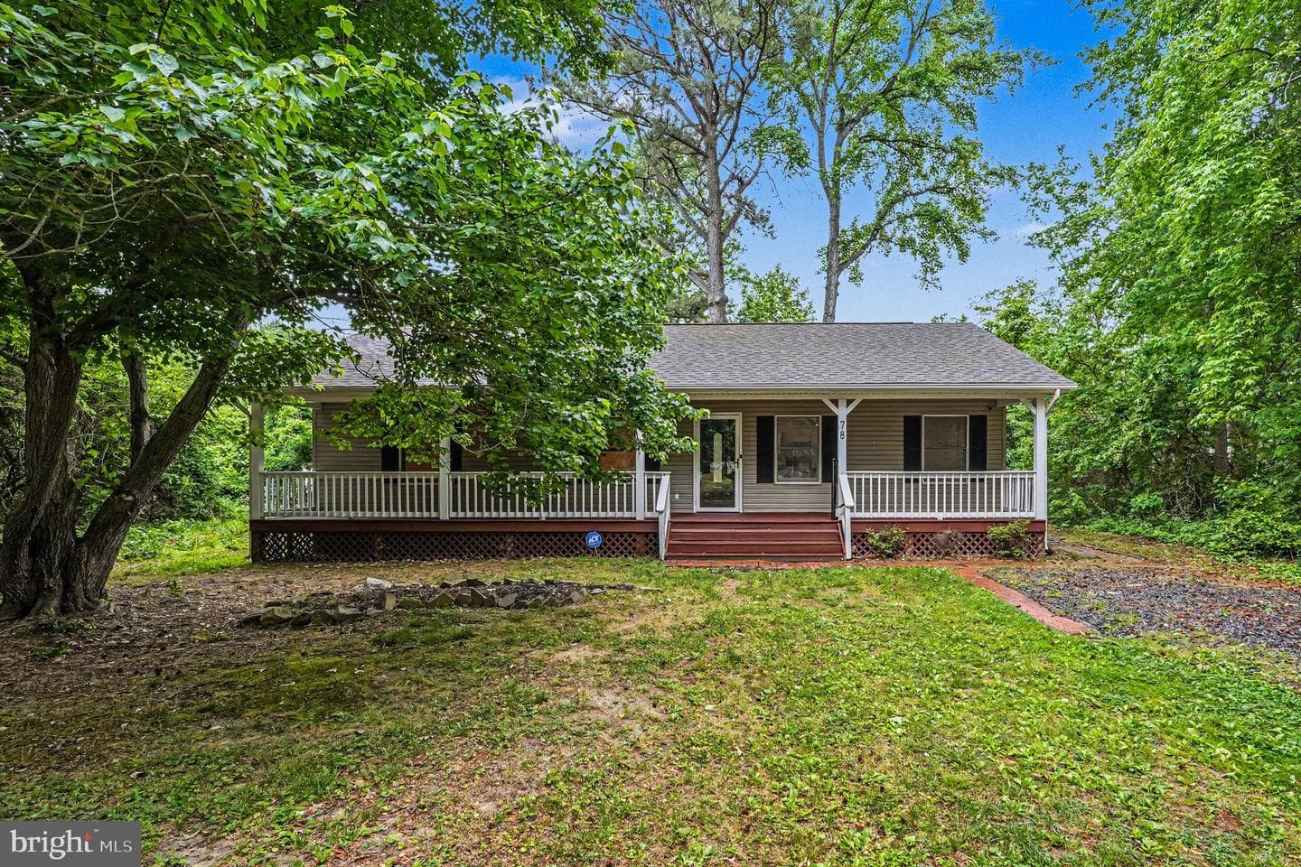 78 Woodmount Dr photo 4