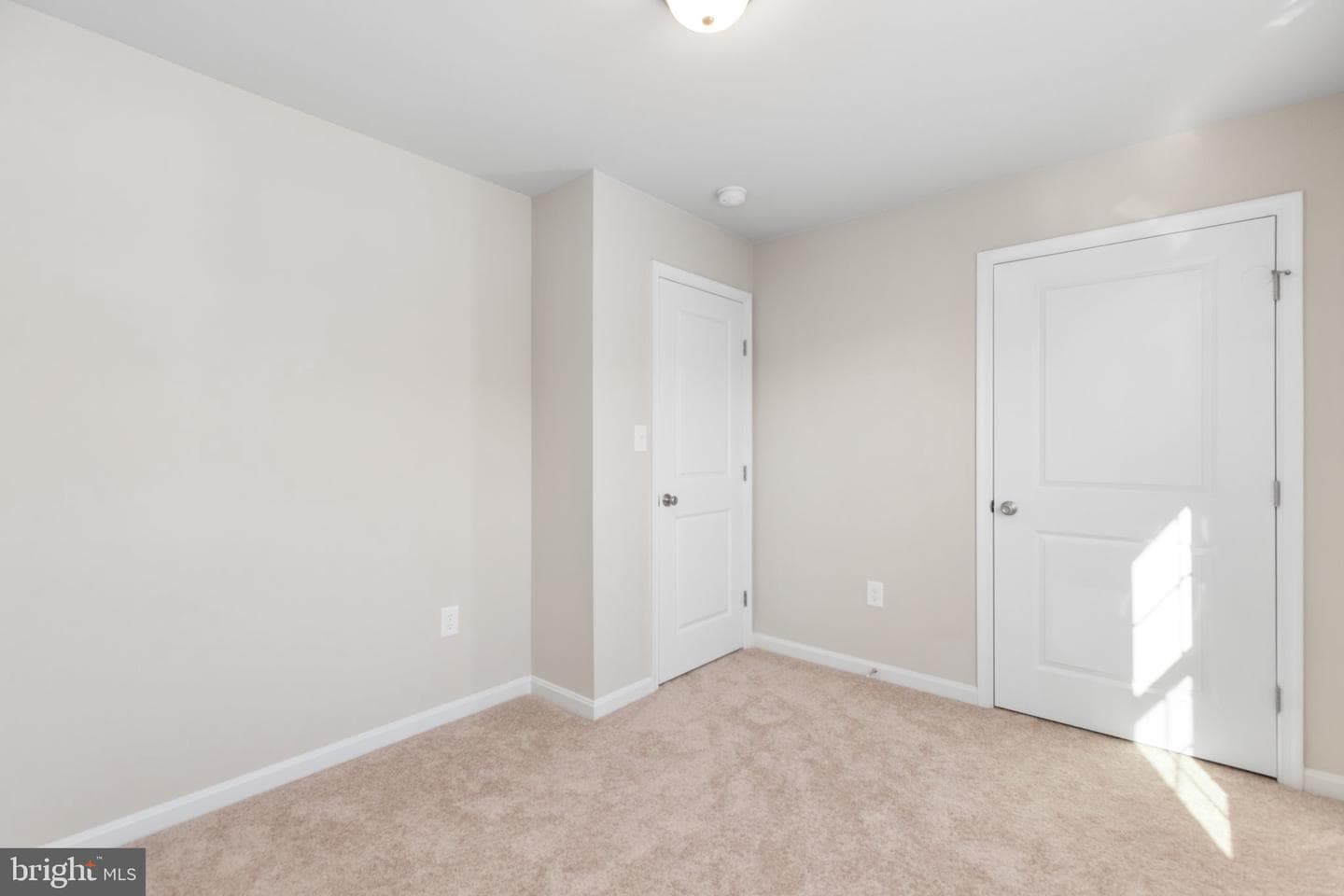 Lot 8 Royal Way photo 29