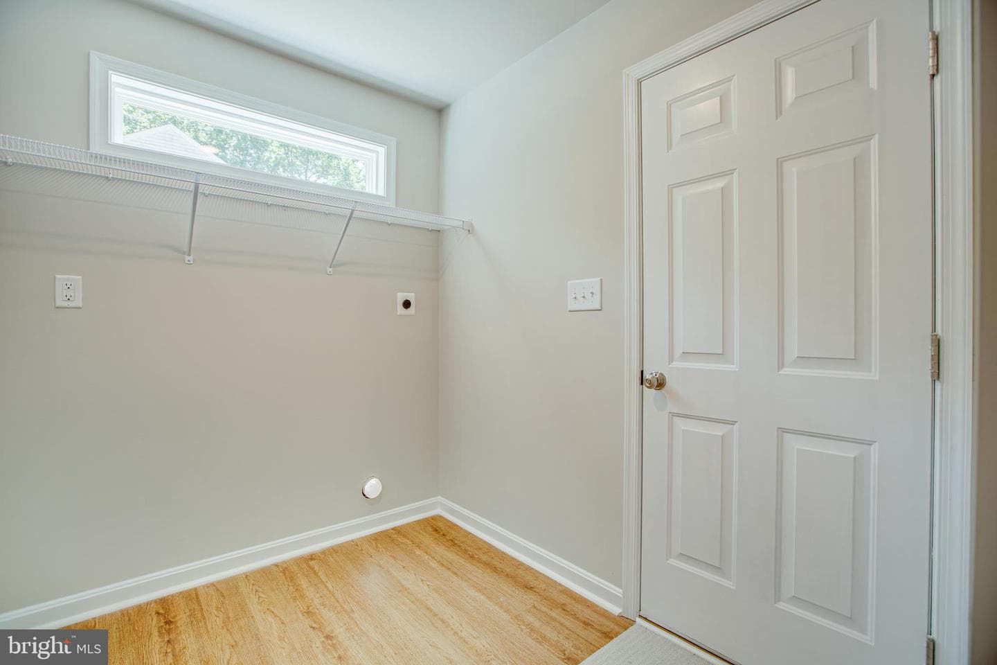282 Circle Lane photo 10