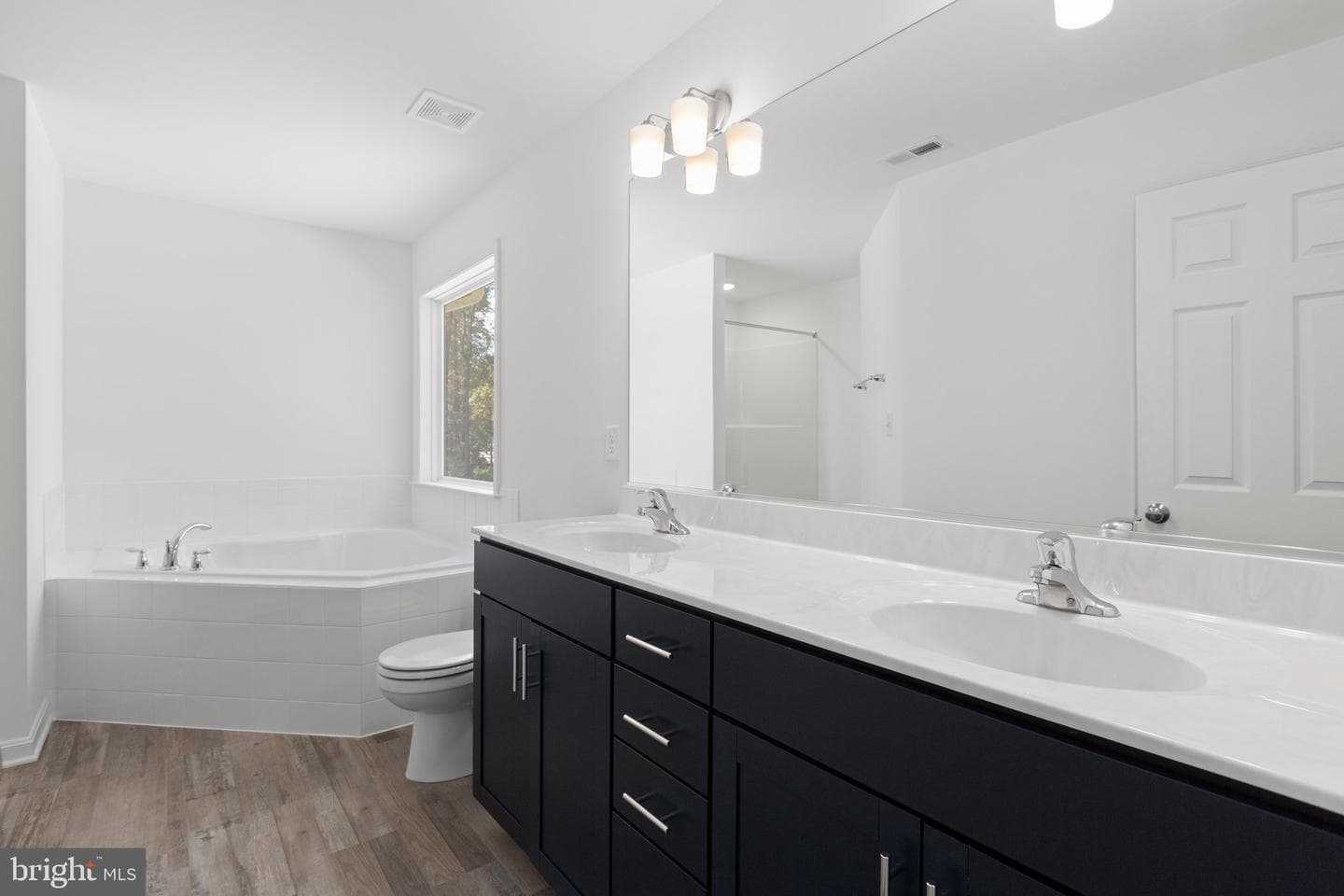 282 Circle Lane photo 33