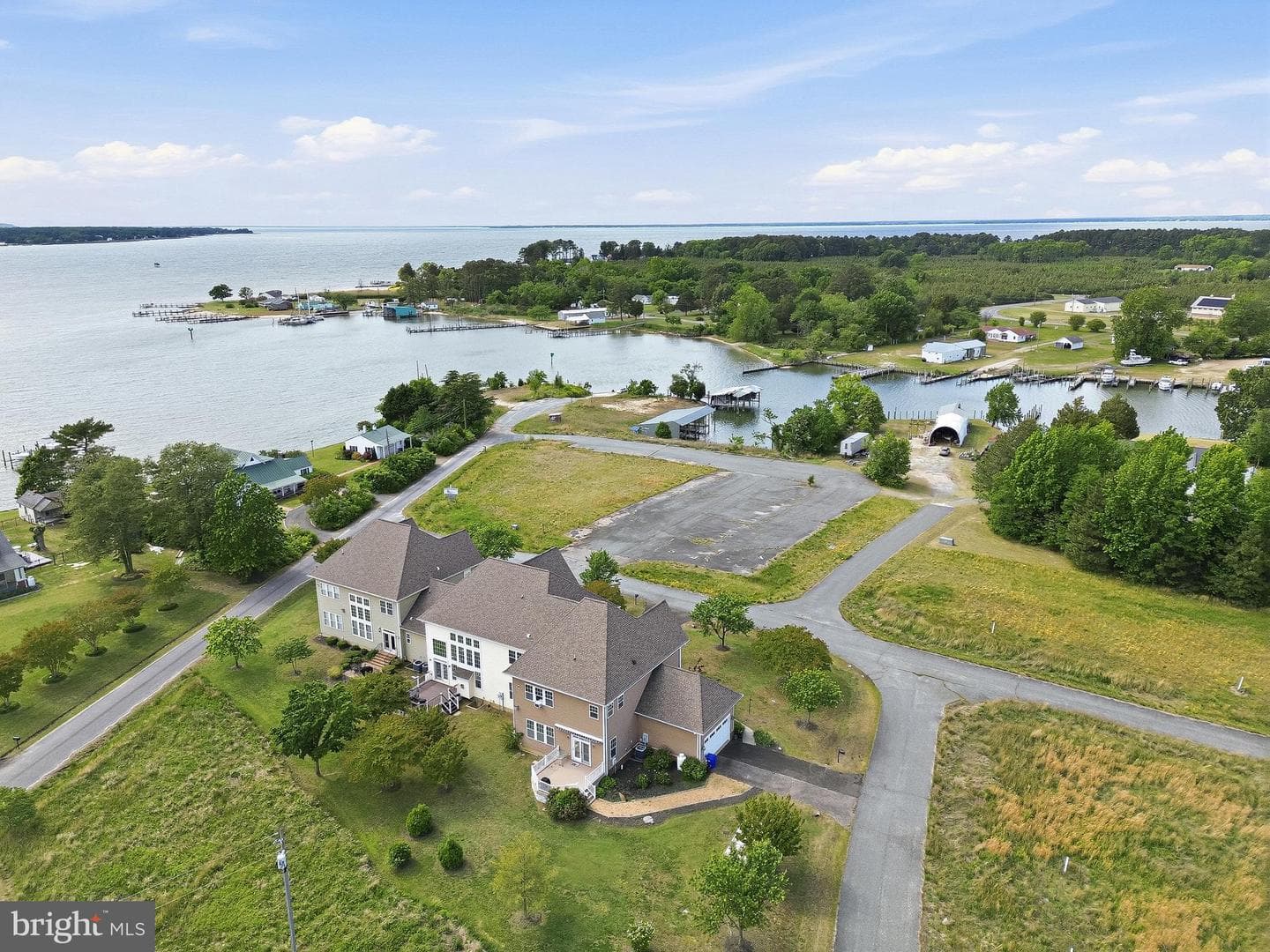 40 Branson Cove, Hague