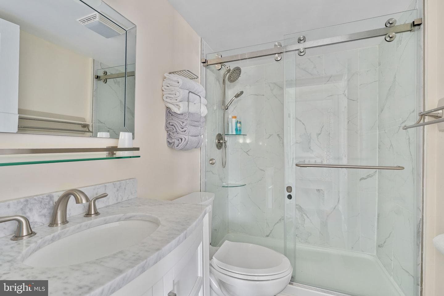 222 Shore Drive photo 16