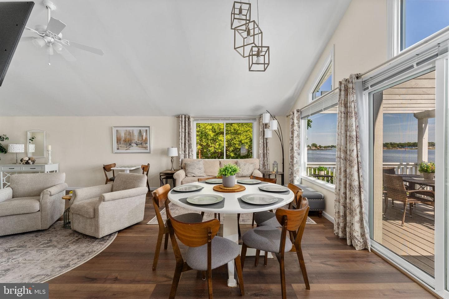 222 Shore Drive photo 3
