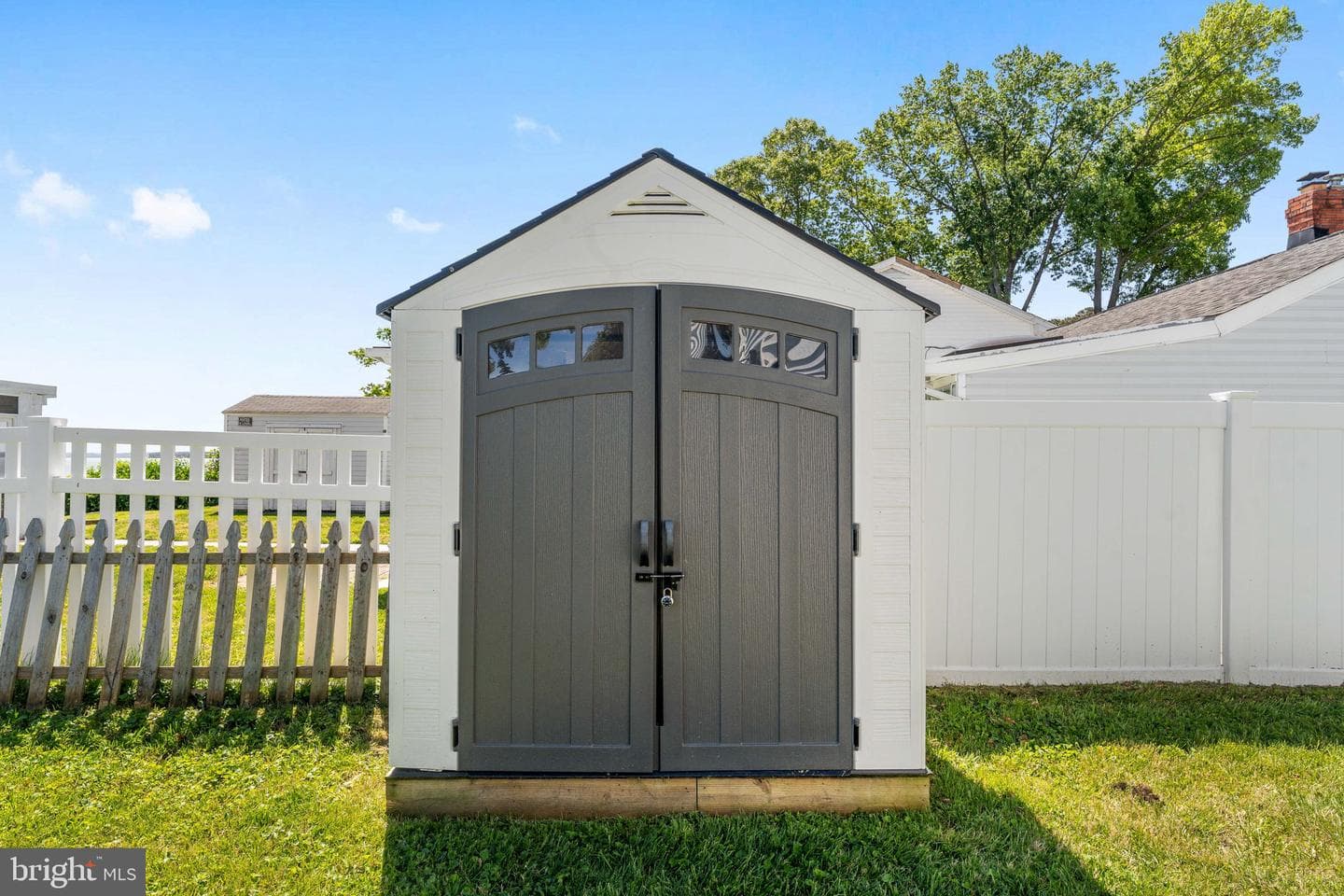 222 Shore Drive photo 32