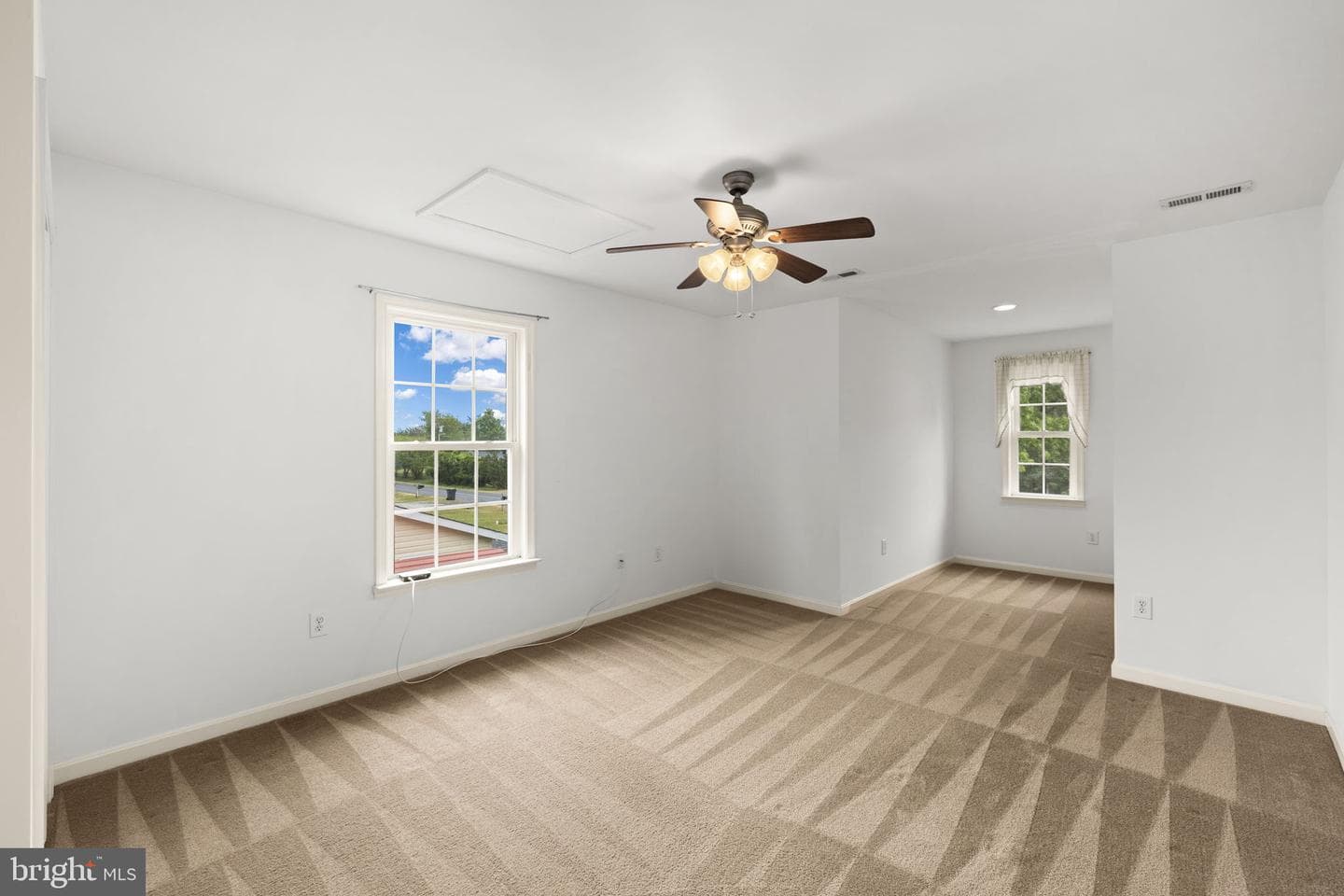 144 Bonnie Del Dr photo 31