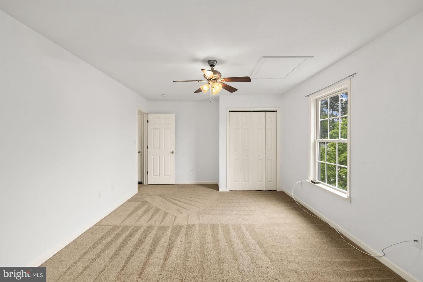 144 Bonnie Del Dr photo 33