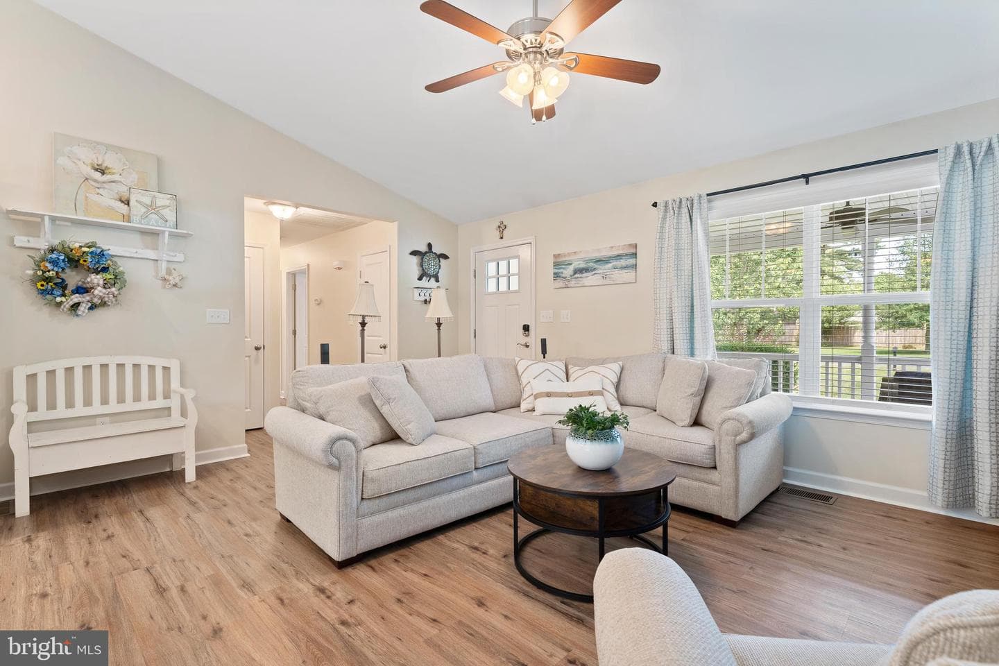 305 Cedar Lane photo 8