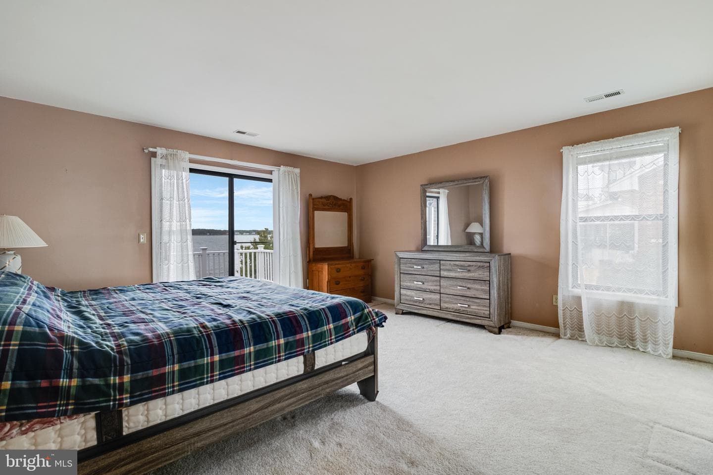 899 N Glebe Road photo 11