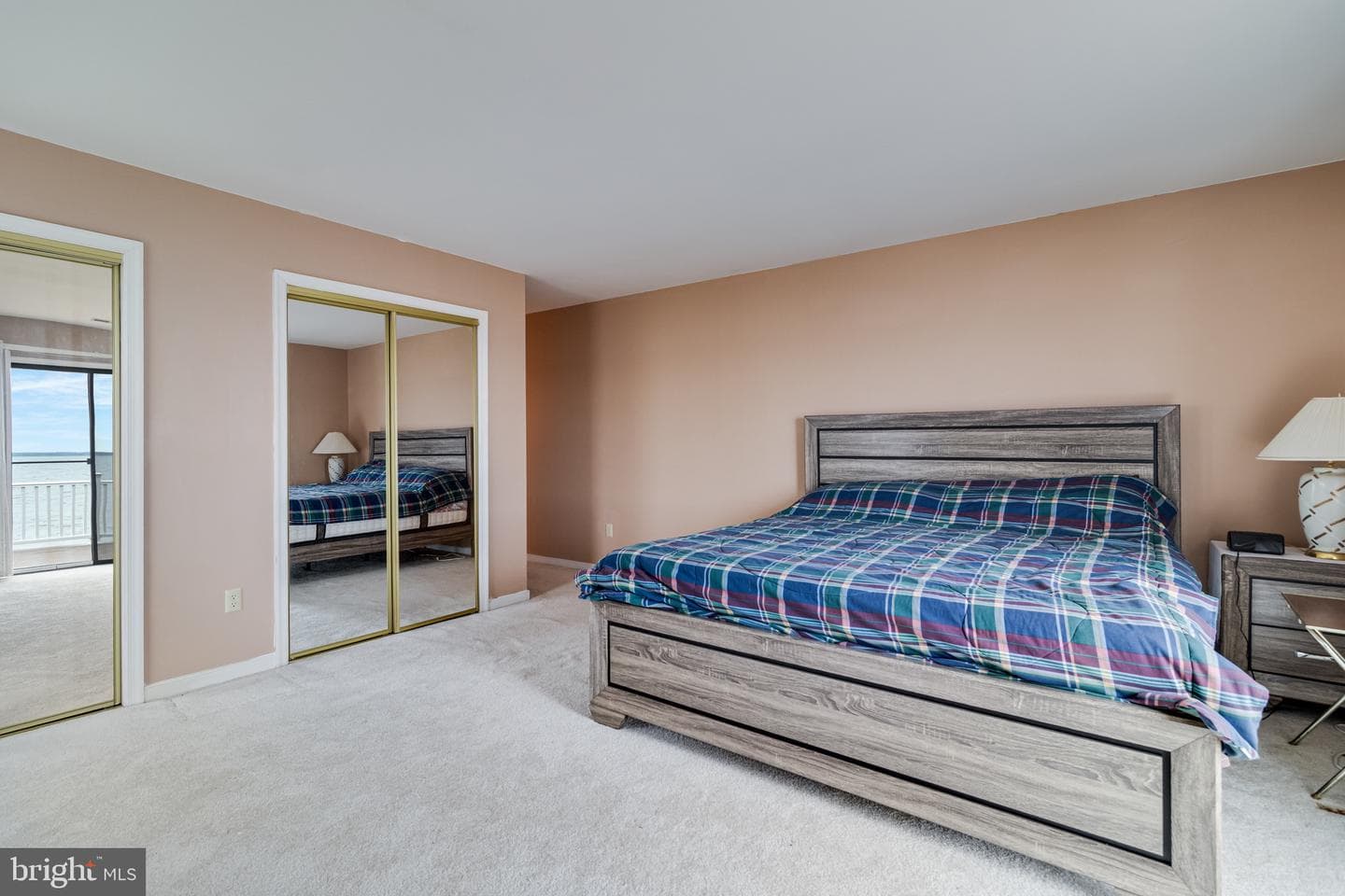 899 N Glebe Road photo 13