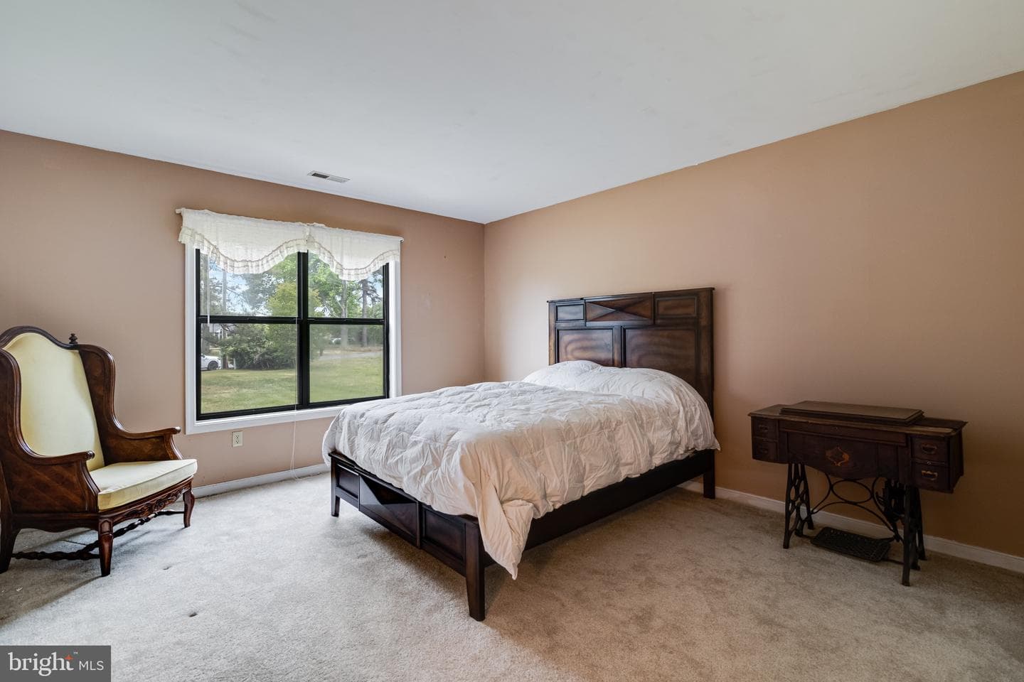 899 N Glebe Road photo 15