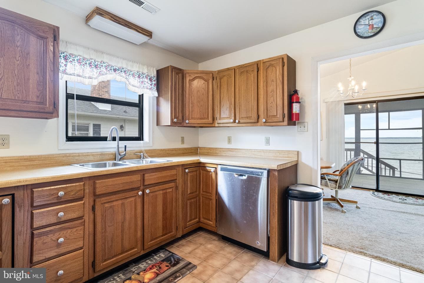 899 N Glebe Road photo 28