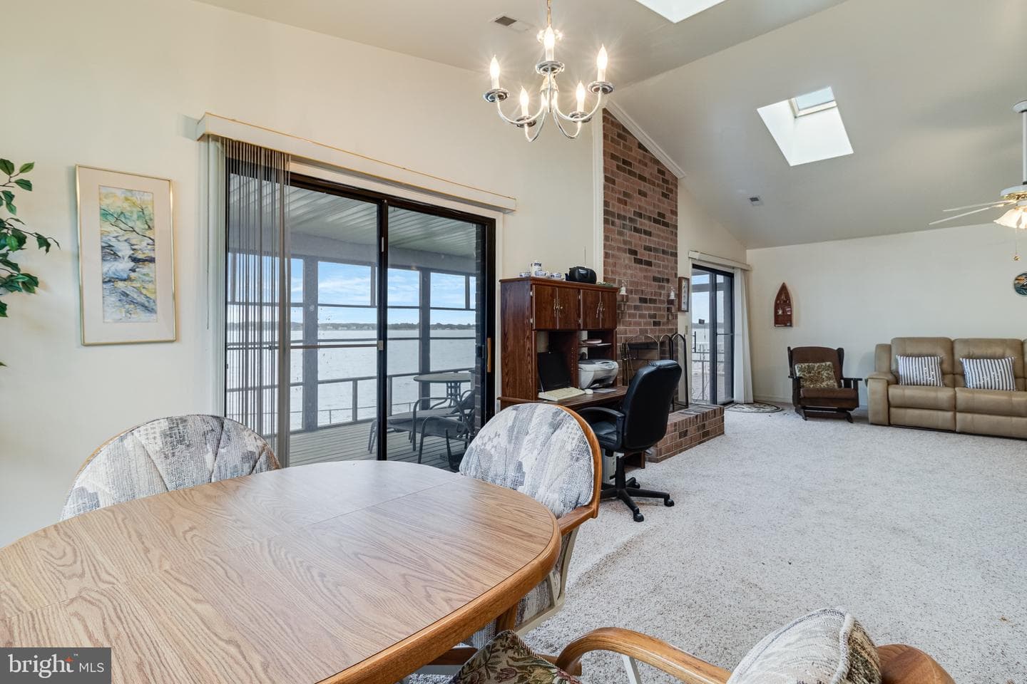 899 N Glebe Road photo 35