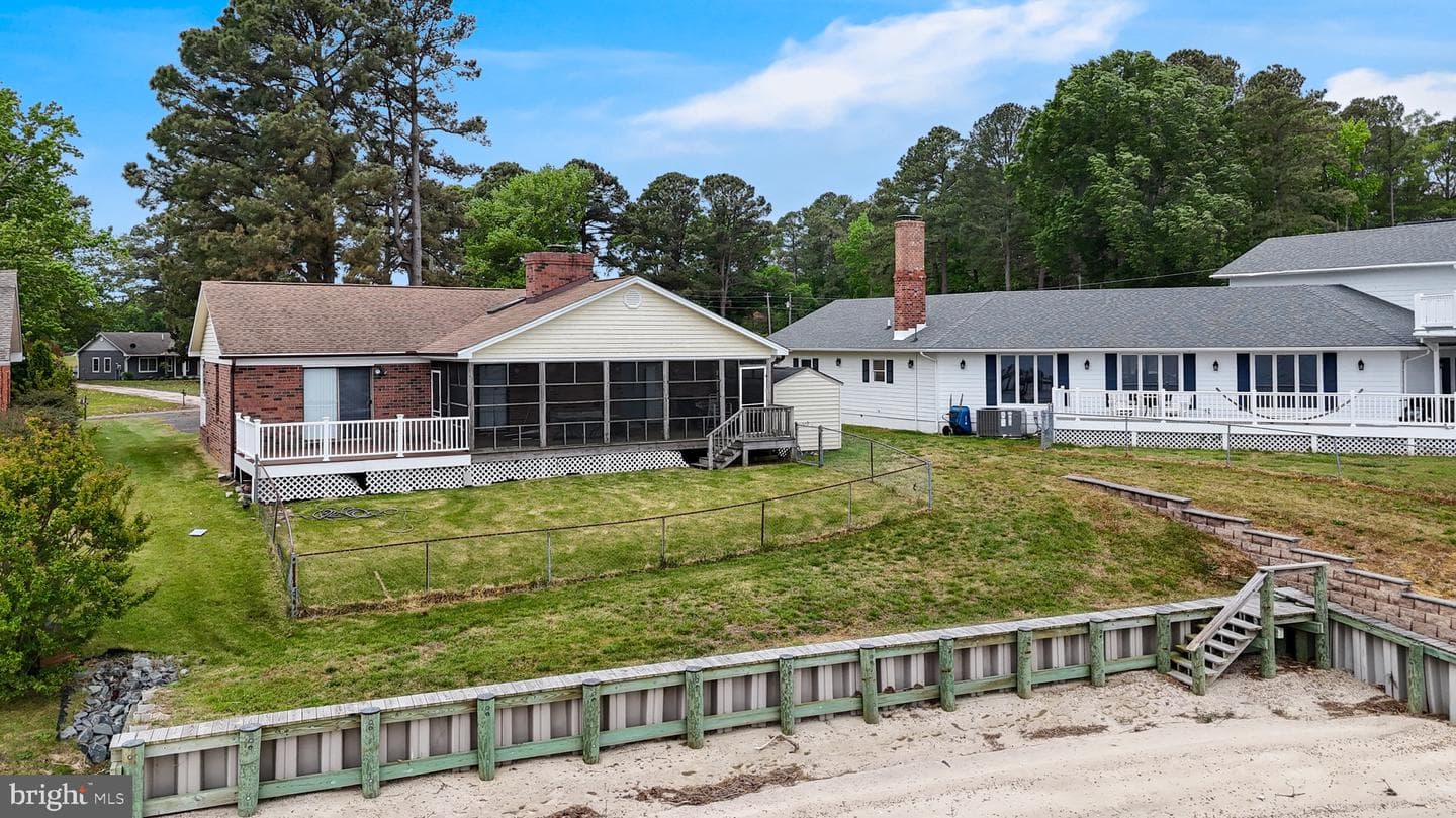 899 N Glebe Road photo 50