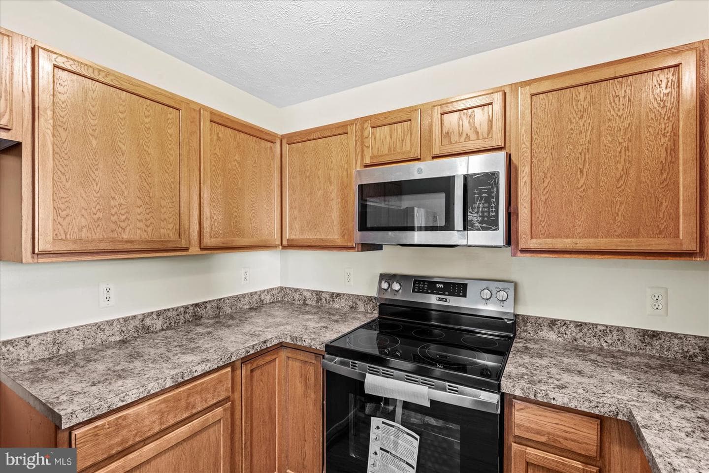 321 3rd Street photo 18