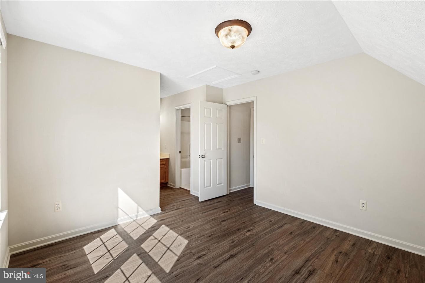 321 3rd Street photo 30